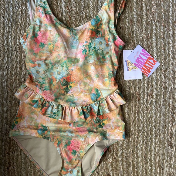 NWT Kortni Jeane Ruffle One Piece - Picture 5 of 6